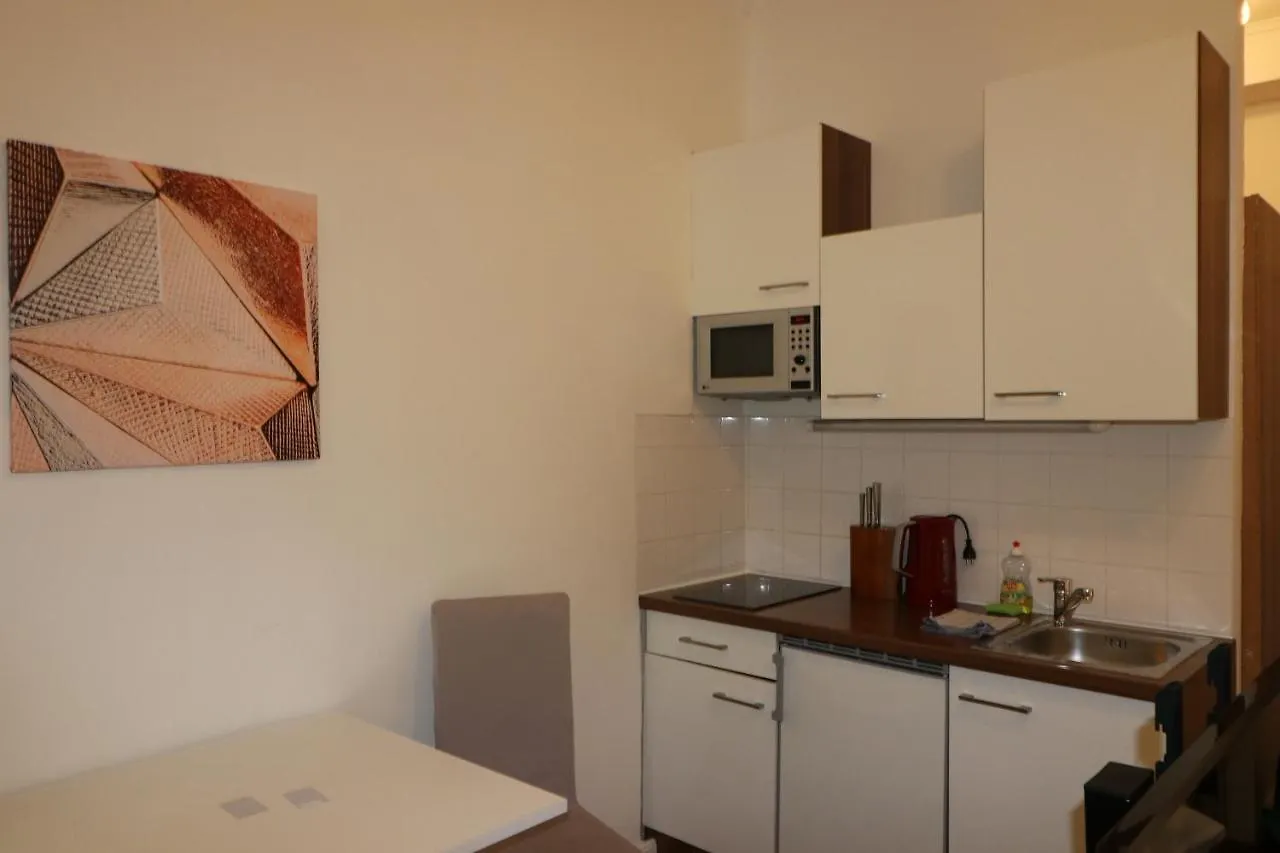 Grand Central Station Apartments I Contactless Check-In  Vienna