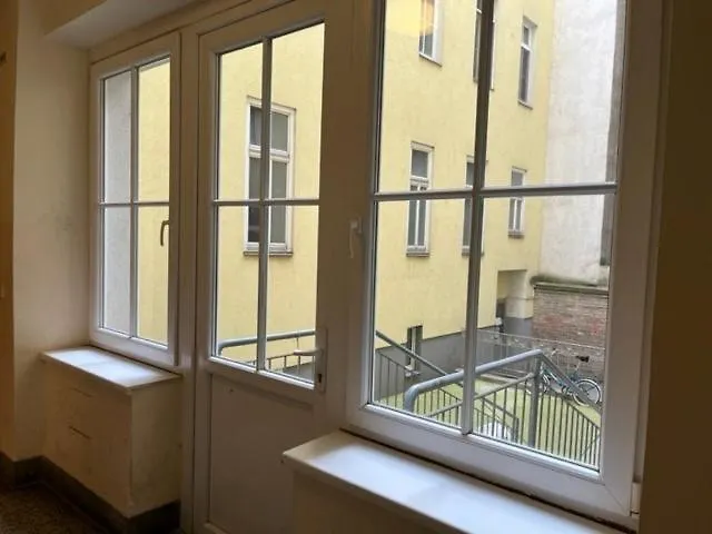 Grand Central Station Apartments I Contactless Check-In Austria
