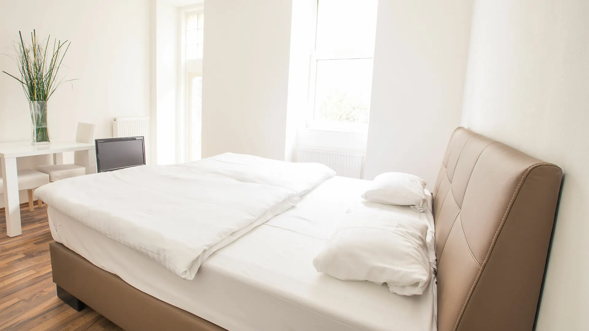 Grand Central Station Apartments I Contactless Check-In Vienne