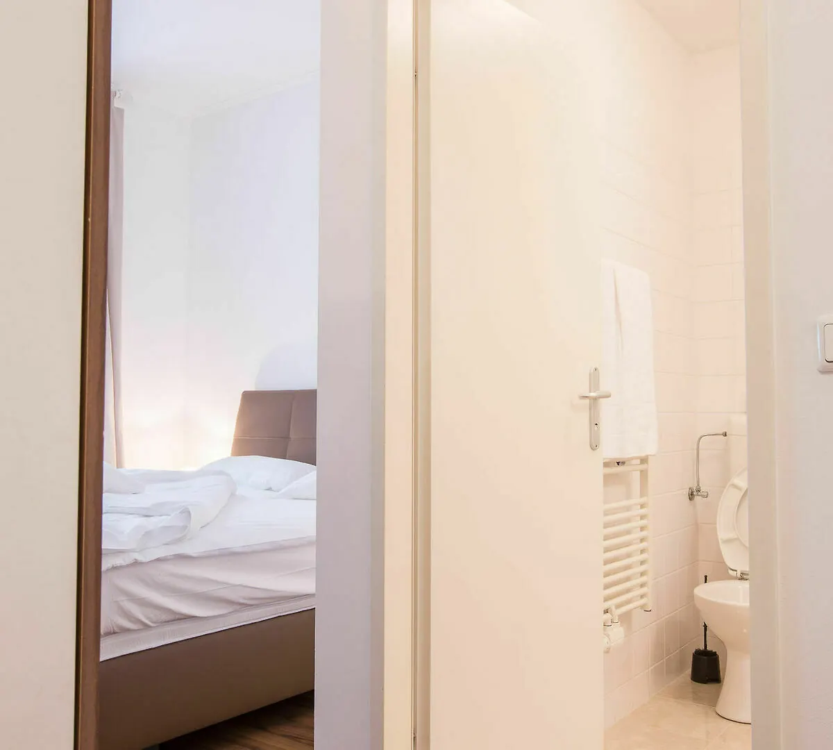 Grand Central Station Apartments I Contactless Check-In Vienne
